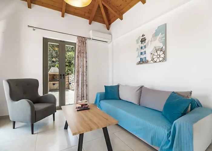 فيلة Nefeli Lefkas Pondi