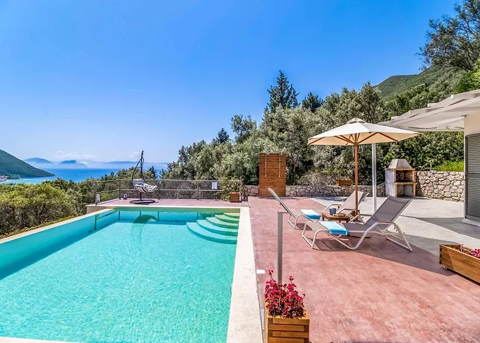 فيلة Nefeli Lefkas Pondi